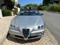 Alfa Romeo Spider PINIFARINA  distinctive
