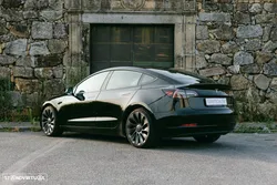 Tesla Model 3 Long Range AWD Dual Motor Performance