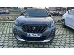 Peugeot 2008 PureTech 130 S&S EAT8 GT