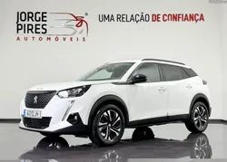 Peugeot 2008 1.5 BLUEHDI ALLURE 110CV - NACIONAL