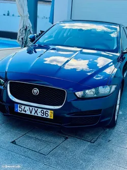 Jaguar XE 2.0 D Prestige Aut.