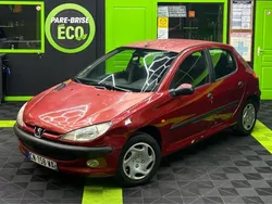 Peugeot 206 1.4i (75ch) 5 Portes - Vitres Électriques - Rétroviseurs Électriques