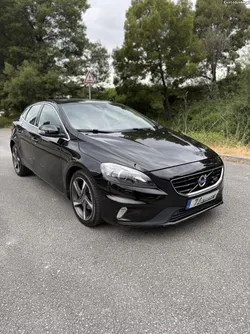 Volvo V40 R design