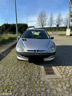 Peugeot 206 1.1 XT