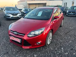 Ford focus (3) 1.0 ecoboost 125 titanium +