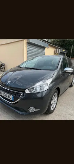 Peugeot 208 1.2 82 CV