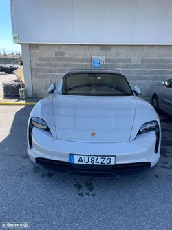 Porsche Taycan Sport Turismo Standard