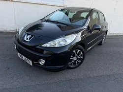 Peugeot 207 1.4 i Premium – Économique, Fiable et Prête à Rouler