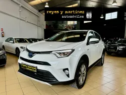 Toyota RAV 4 2.5 hybrid 2WD Advance
