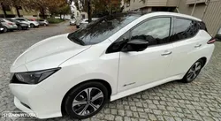 Nissan Leaf N-Connecta Two Tone