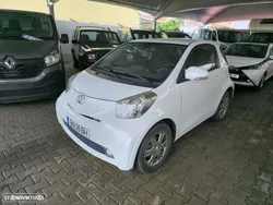 Toyota iQ 1.0 VVT-i 2 MultiDrive EP