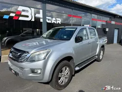 Isuzu D-max DOUBLE CAB 2.5 160 PLANET 4WD BVA - 2015 - 178000km - ATTELAGE - SIEGES CHAUFFANTS