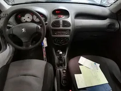 Peugeot 206 1.2