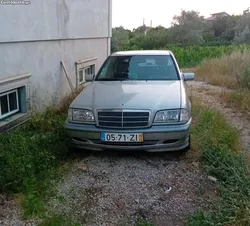 Mercedes-Benz C 220 220cdi