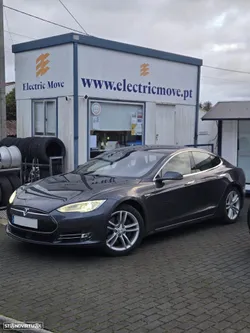 Tesla Model S Standard