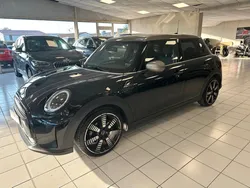 Mini Mini 5 Portes HATCH 1.5 COOPER 136 BVA7 EDITION PREMIUM PLUS PEU KMS