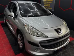 Peugeot 207 1.4i 88 ch 2006