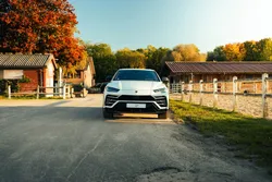 Lamborghini urus / pack carbon integral / entretien full lamborghini / francaise