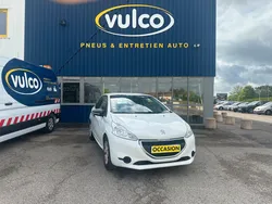 Peugeot 208 1.0L PTEC 68CH 4CV