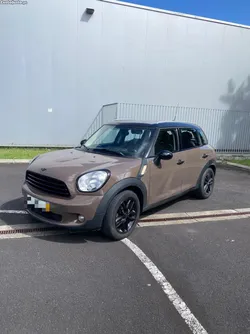 MINI Cooper Countryman D