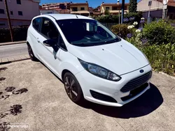Ford Fiesta 1.0 T EcoBoost Titanium