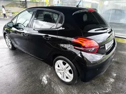 Peugeot 208 1.2 pureteck