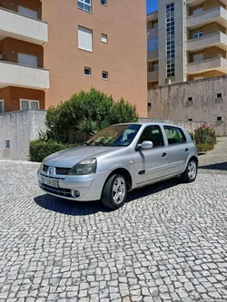 Renault Clio 1.2 16v em muito bom estado Negociável