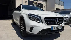 MERCEDES GLA 180 122ch STARLIGHT EDITION 2019