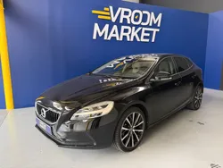 VOLVO V40 2.0 D 120ch MOMENTUM BUSINESS - 2016 - Phares LED - Système nav - Suivi complet - Garantie