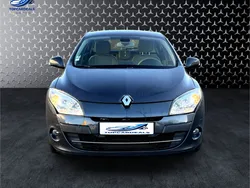 RENAULT Mégane III Hatchback 1.5 dCi FAP EDC 110 cv Boîte auto