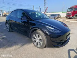 Tesla Model Y RWD