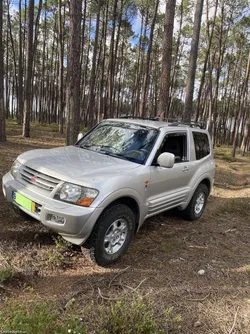 Mitsubishi Pajero GLS