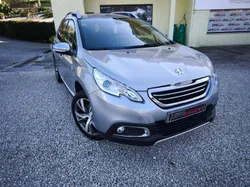 Peugeot 2008 1.2 PureTech Crossway