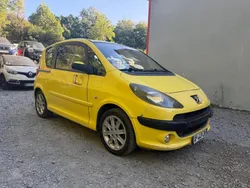 Peugeot 1007 1.6 16v Dolce Avant Premiere 2-Tronic