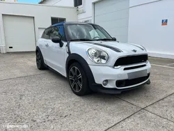 MINI Paceman
