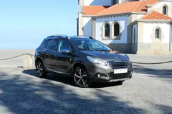 Peugeot 2008 1.6 Bluehdi 120 cv Crossway