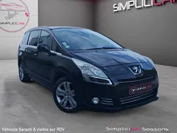 PEUGEOT 5008 1.6 HDI 112 PREMIUM PACK 112Ch Toit Pano Ecrans intégrés Radars AR Garantie 12 mois