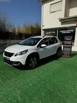 Peugeot 2008 1.2 PureTech Allure