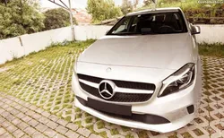 Mercedes-Benz A 200 .