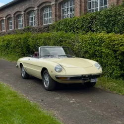 Alfa Romeo Spider 2000 Coda Tronca