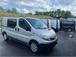 Opel Vivaro 2.5l cdti 150ch 6 place Clim régulateur de vitesse
