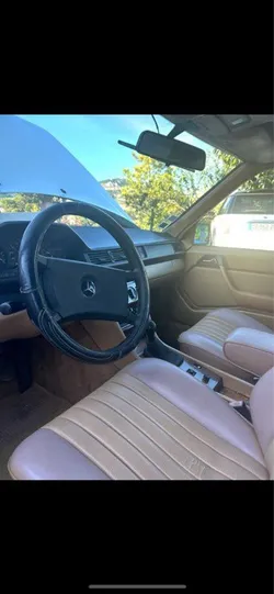 Mercedes 300 D