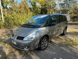 RENAULT Grand Espace 4 2.0 DCI 150 7 PL BVA 338.025 Km POUR PROFESSIONNEL UNIQUEMENT