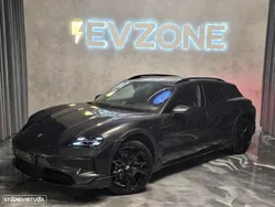 Porsche Taycan Cross Turismo 4