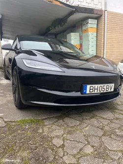 Tesla Model 3 Tração Traseira Standard