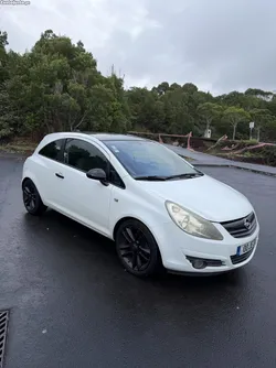 Opel Corsa 1.2 SUPER NOVO (poucos kms)