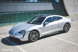 Porsche Taycan 4S