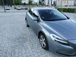 Volvo V40 D2