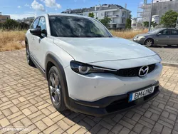 Mazda MX-30 e-Skyactiv Excellence