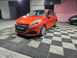 Peugeot 208 1.6 hdi 75 cv active clim